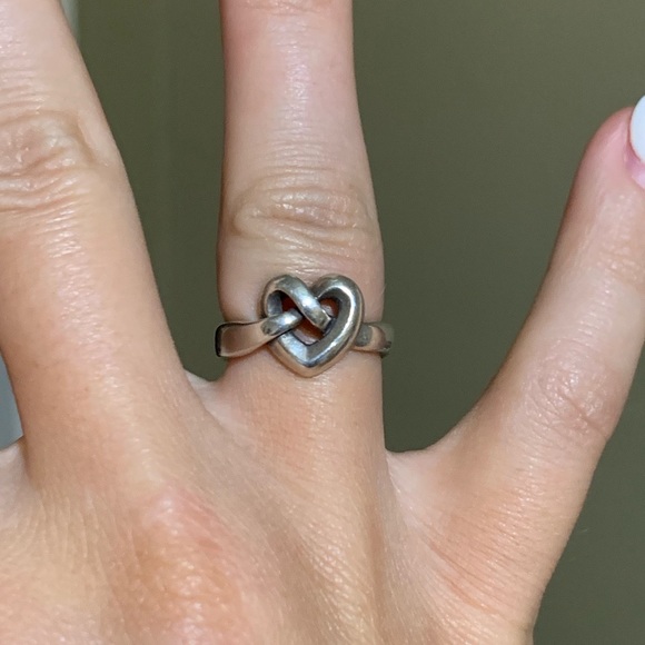 Heart Knot Ring - Picture 2 of 2